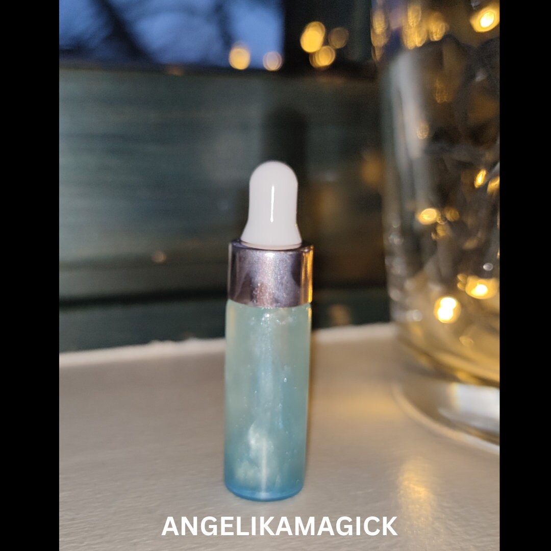 One 5ml bottle - Acquatica - Handcrafted Ritual Magical Oil - Intention Oil - Spell Oil - Spirit Offering Oil - by Angelika Magick